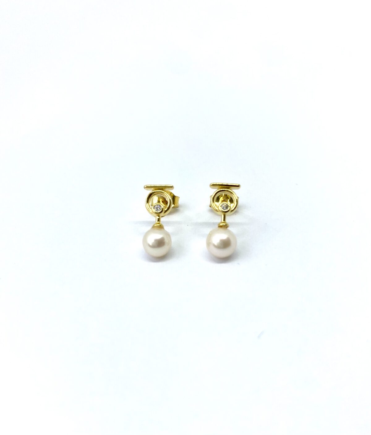 Arete de Perla de Rio colgado SoleJoyas Arete de Plata enchapado en Oro 18k con Perla Natural - Imagen 1