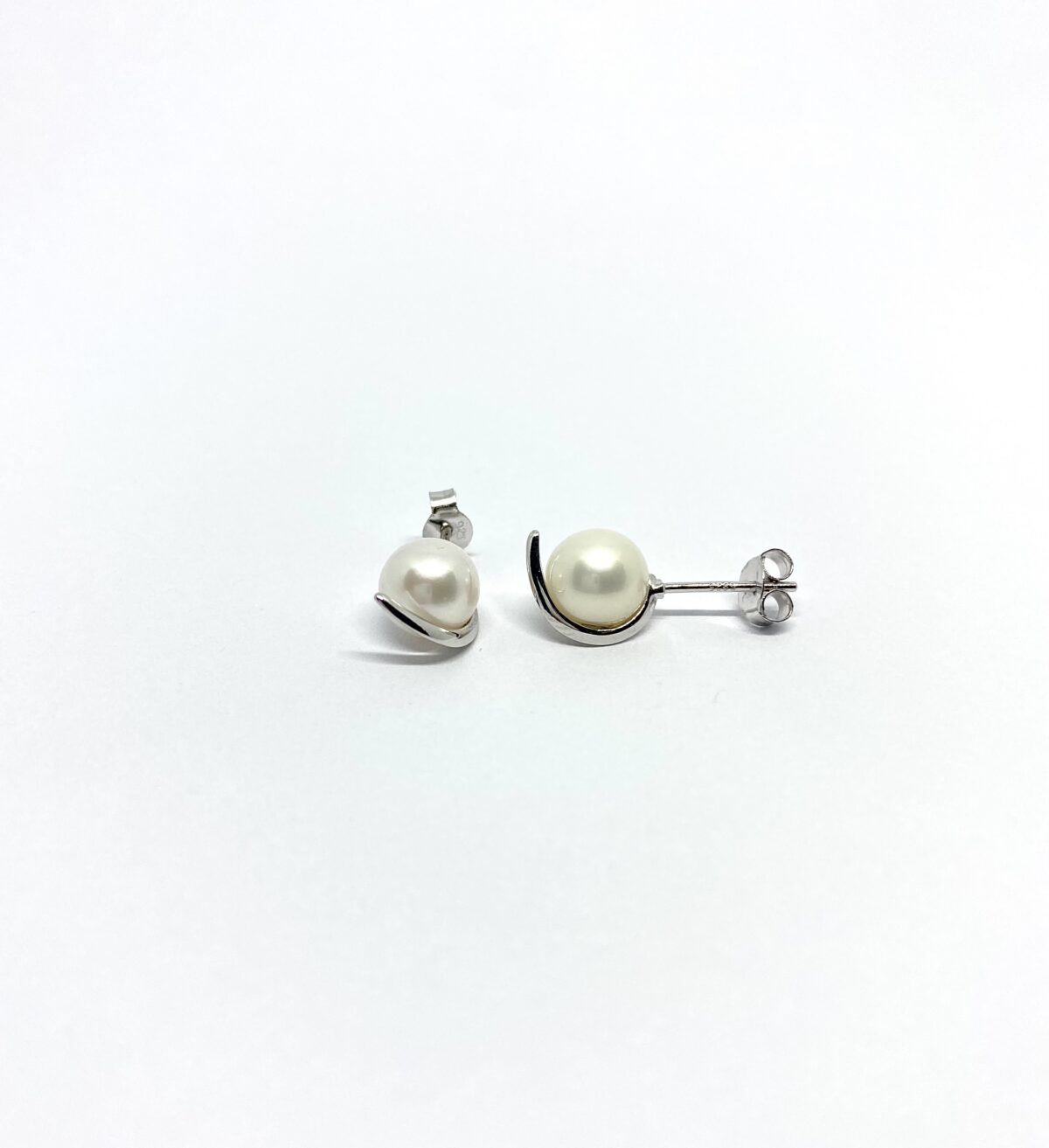 Perla de Rio Pegados SoleJoyas Arete de Plata con Perla de Rio Pegados - Imagen 1