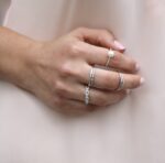 SoleJoyas Sortija de Plata Doble con Cristal y Baguette - Imagen 2