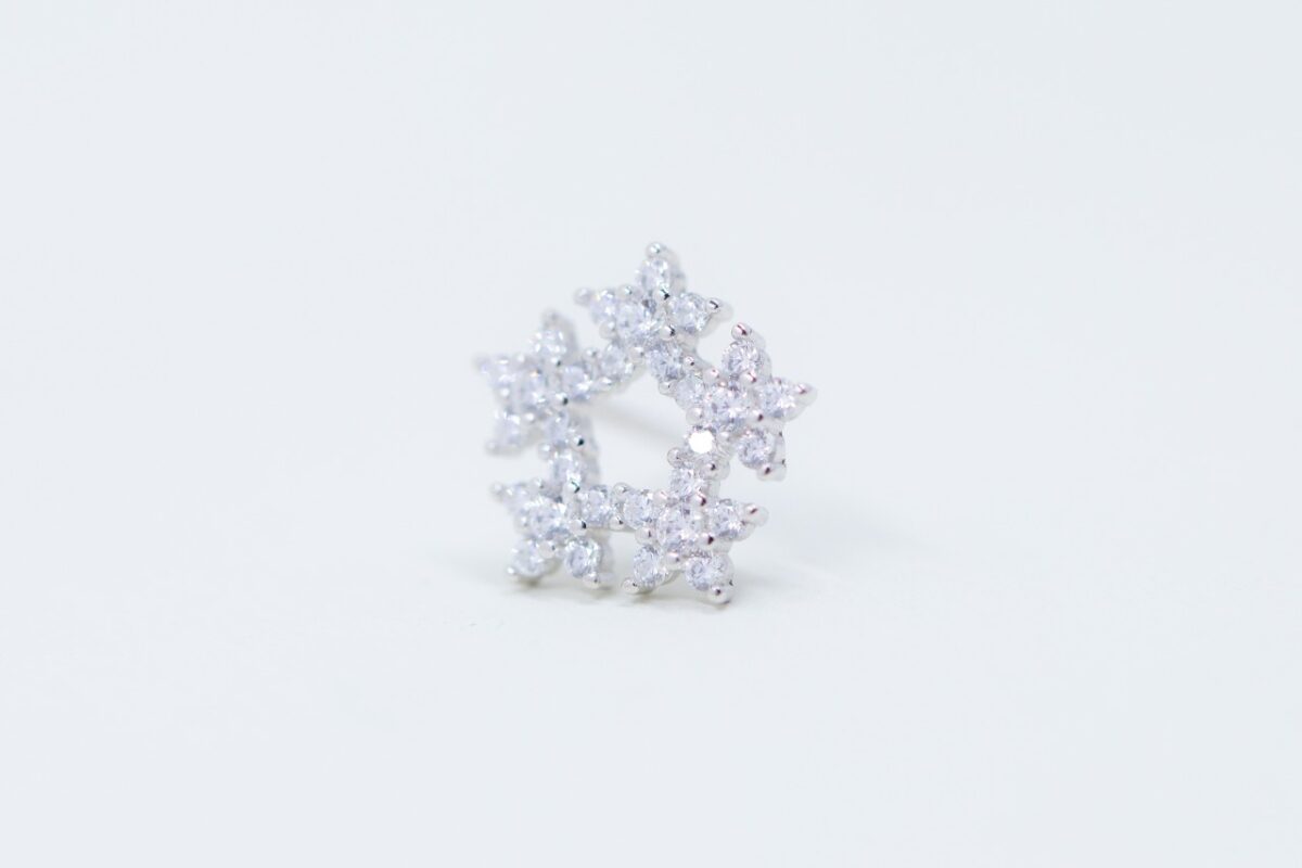 solejoyas arete de plata 9.25 con circones suizos y rodio en forma pentagonal de estrellas - Imagen 1