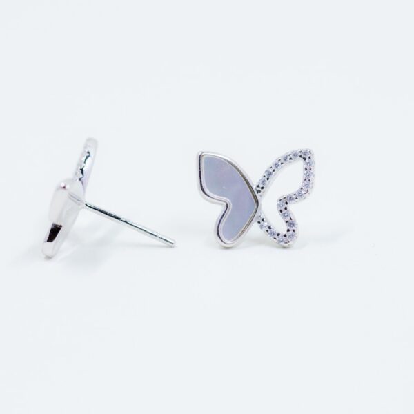 solejoyas arete de plata 9.25 con circones suizos y rodio con nacar en forma de mariposa